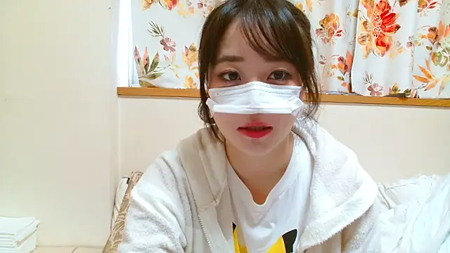 liliyRiSAcha-n online show from March 28, 2026, 7:52 am