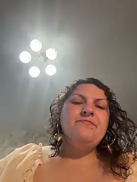 Snapshot of Taisia_W chatting on May 12, 2026, 6:10 am Taisia W online show from May 12, 2026, 6:10 am