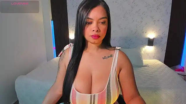 MartinaBianchi online show from September 11, 2025, 11:21 am