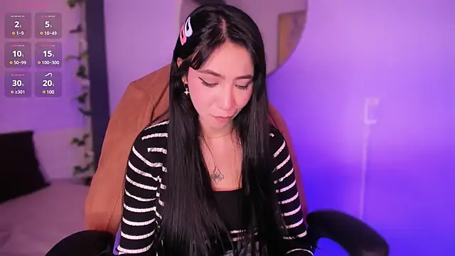 emma woods  online show from December 28, 2024, 6:29 pm