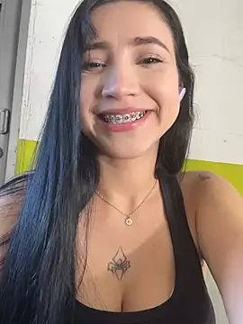 emma woods  online show from January 6, 2025, 9:11 pm