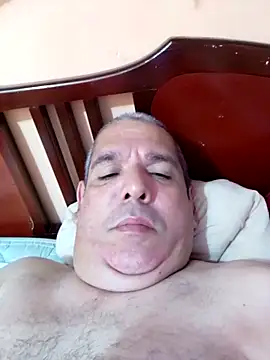 Snapshot of Cerebro77 chatting on November 16, 2025, 5:02 am Cerebro77 online show from November 16, 2025, 5:02 am