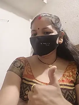Snapshot of Riyaa-Devi chatting on July 18, 2026, 7:23 am Riyaa-Devi online show from July 18, 2026, 7:23 am