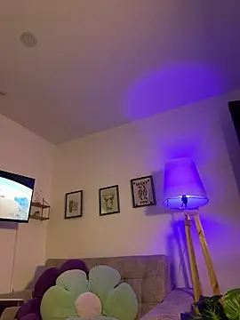 tati reyess online show from April 16, 2026, 12:28 pm