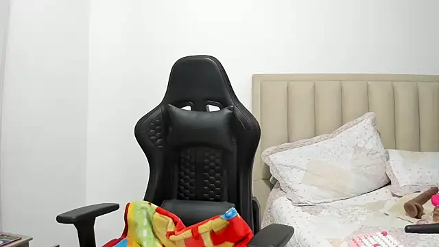 Chloemiller89 online show from June 22, 2026, 11:57 pm