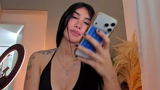 GarciaMilu online show from May 26, 2026, 2:07 am