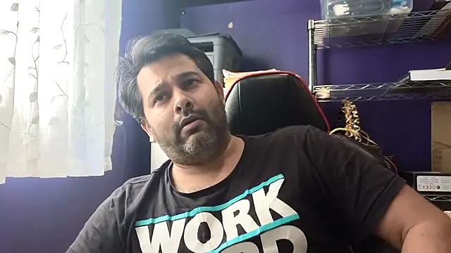 Snapshot of Sakhtlaundaz chatting on July 7, 2026, 1:26 pm Sakhtlaundaz online show from July 7, 2026, 1:26 pm