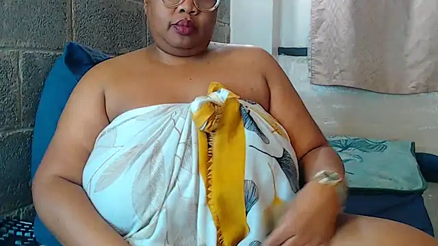 PASION THUNDERX23 online show from October 26, 2025, 8:37 pm