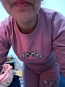 lolo890 online show from April 2, 2026, 6:16 pm