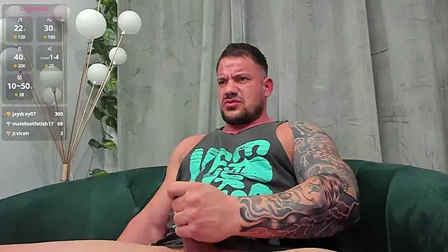 musclemonster31 online show from February 25, 2025, 7:20 am