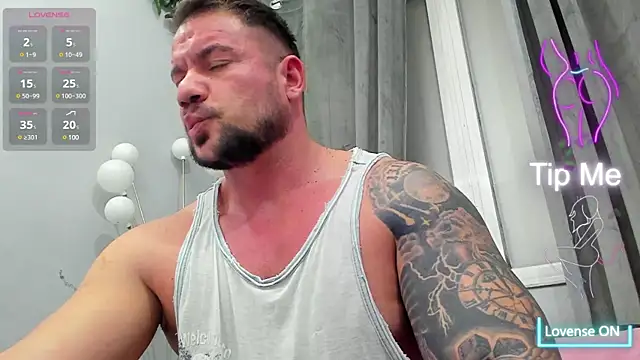 musclemonster31 online show from March 1, 2025, 8:21 pm