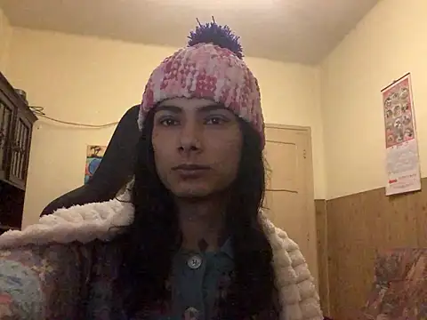 Snapshot of calliemaggotbone chatting on February 16, 2026, 4:14 pm calliemaggotbone online show from February 16, 2026, 4:14 pm