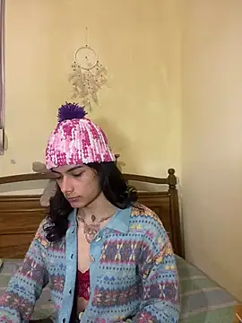 Snapshot of calliemaggotbone chatting on February 17, 2026, 6:14 pm calliemaggotbone online show from February 17, 2026, 6:14 pm