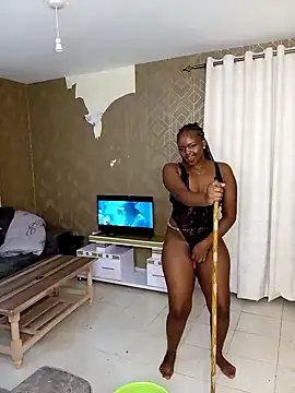 Snapshot of TerryAssqueen254 chatting on February 5, 2025, 8:43 am TerryAssqueen254 online show from February 5, 2025, 8:43 am