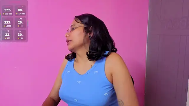 Cuteprincess21 online show from October 9, 2025, 11:58 pm