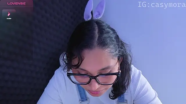 Cuteprincess21 online show from February 4, 2026, 1:22 am