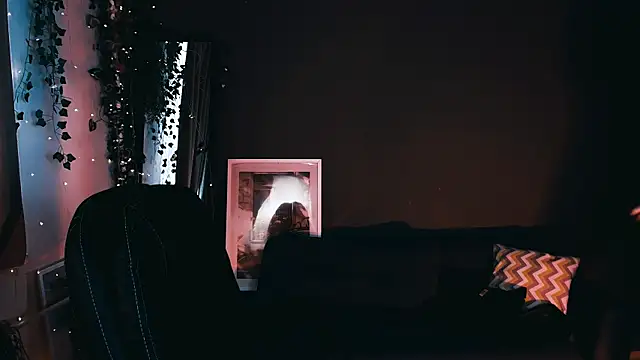 Noah ElmerX online show from October 5, 2025, 7:17 am