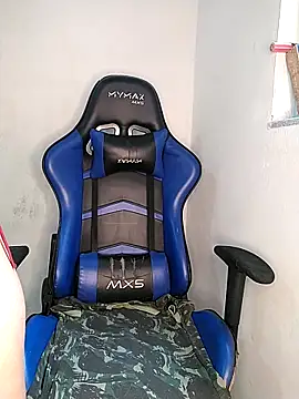 Snapshot of Rafaelayamazaki chatting on October 1, 2025, 2:45 pm Rafaelayamazaki online show from October 1, 2025, 2:45 pm