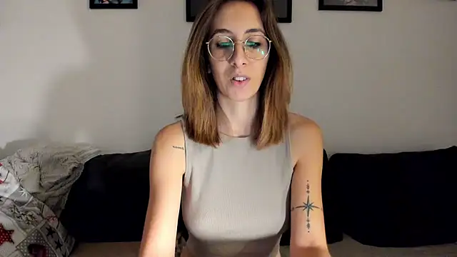 DesireMore90 online show from January 21, 2025, 6:55 pm