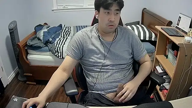 Koreanboy171 online show from March 15, 2026, 4:07 am