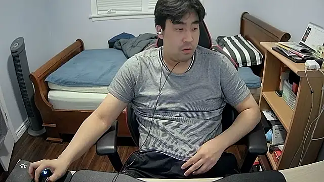 Koreanboy171 online show from March 27, 2026, 2:28 am