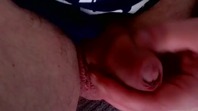 Snapshot of InvitingBend9 chatting on October 25, 2025, 12:56 pm InvitingBend9 online show from October 25, 2025, 12:56 pm