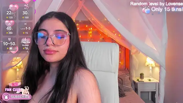 Ellie Jhonson   online show from January 20, 2025, 4:12 pm