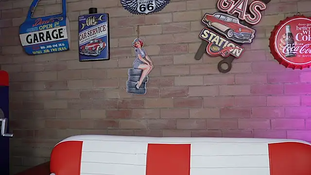 miss canndy online show from March 20, 2026, 6:13 pm