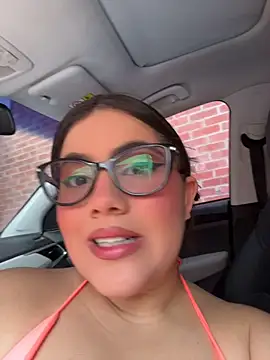 Snapshot of Valenhill@xh chatting on July 15, 2026, 5:51 pm Valenhillxh online show from July 15, 2026, 5:51 pm
