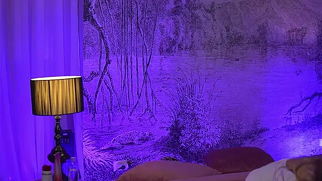 YamiraKim online show from April 8, 2026, 6:08 pm