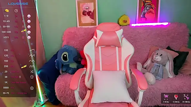 Snapshot of Queen_baby chatting on March 14, 2026, 6:19 am Queen baby online show from March 14, 2026, 6:19 am