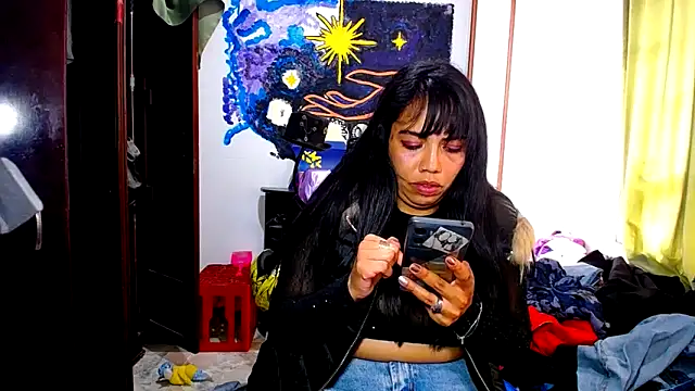 Snapshot of AmaraRoberts420 chatting on June 20, 2026, 4:21 pm AmaraRoberts420 online show from June 20, 2026, 4:21 pm