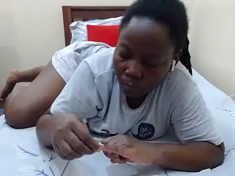 Snapshot of traper_1 chatting on April 13, 2026, 8:25 pm traper 1 online show from April 13, 2026, 8:25 pm