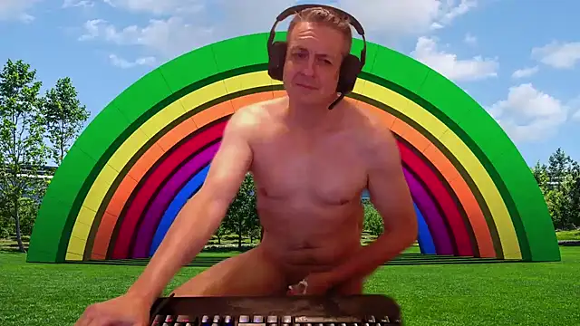 JulioMaximus online show from April 2, 2026, 11:52 am