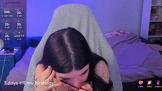 kellyharris online show from February 25, 2025, 2:44 pm