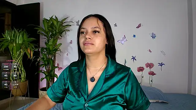 VICTORIABLACK xh online show from February 7, 2026, 9:35 am