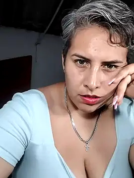Yessi rousse online show from June 11, 2026, 12:32 am