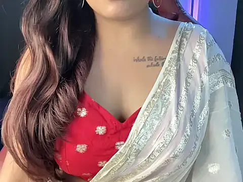 Snapshot of shanayaaa_1 chatting on September 21, 2025, 6:42 pm shanayaaa 1 online show from September 21, 2025, 6:42 pm