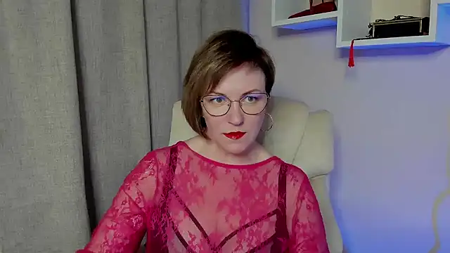Snapshot of feliziaDesire chatting on May 15, 2026, 10:11 am feliziaDesire online show from May 15, 2026, 10:11 am