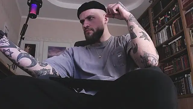 Snapshot of FindomJason chatting on March 9, 2026, 11:47 am FindomJason online show from March 9, 2026, 11:47 am