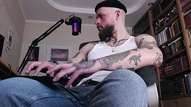 Snapshot of FindomJason chatting on March 10, 2026, 6:29 am FindomJason online show from March 10, 2026, 6:29 am