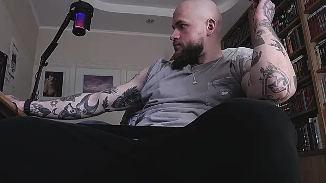 Snapshot of FindomJason chatting on March 21, 2026, 8:19 am FindomJason online show from March 21, 2026, 8:19 am