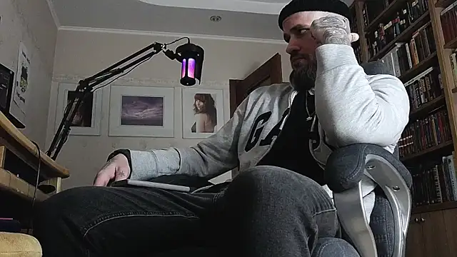 Snapshot of FindomJason chatting on March 22, 2026, 8:45 pm FindomJason online show from March 22, 2026, 8:45 pm