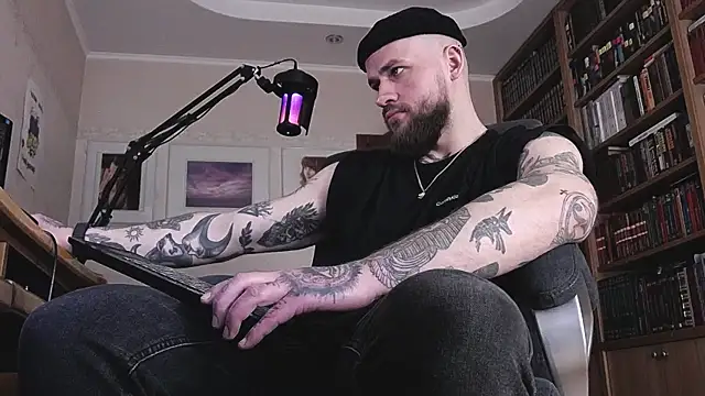 Snapshot of FindomJason chatting on March 26, 2026, 9:26 am FindomJason online show from March 26, 2026, 9:26 am