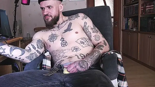 Snapshot of FindomJason chatting on April 11, 2026, 7:45 am FindomJason online show from April 11, 2026, 7:45 am