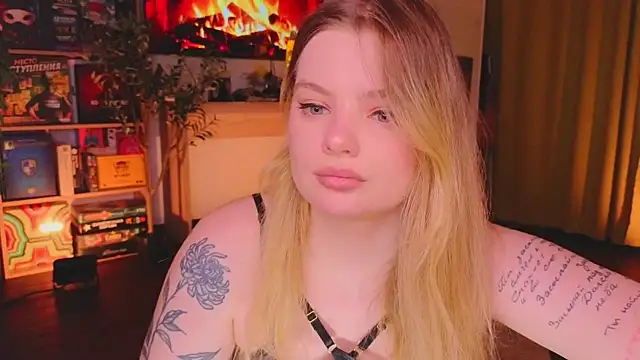 Hottie Jane online show from October 9, 2025, 8:07 pm