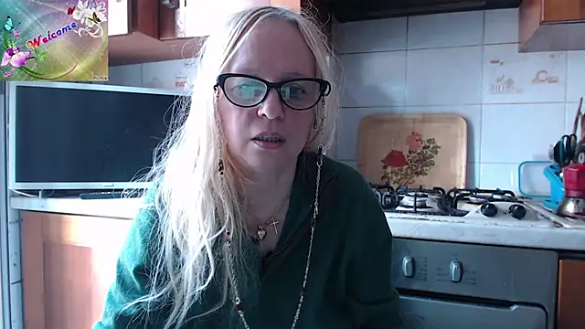 Snapshot of martachatte chatting on September 24, 2025, 7:33 am martachatte online show from September 24, 2025, 7:33 am