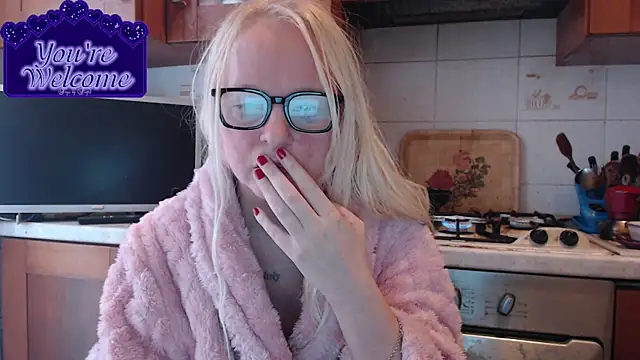 martachatte online show from February 4, 2026, 10:54 am