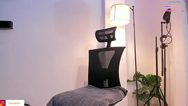 JesusOne online show from January 8, 2025, 5:27 am