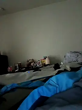 hungpenis210 online show from February 27, 2026, 9:42 am